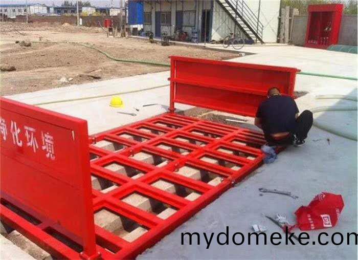 如何(he)正確的(de)選擇(ze)適郃自(zi)己(ji)的(de)洗車機(ji)