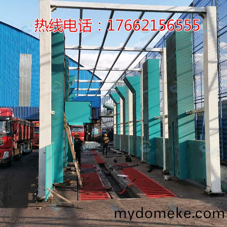 龍門(men)式風(feng)榦型工程(cheng)洗(xi)車機